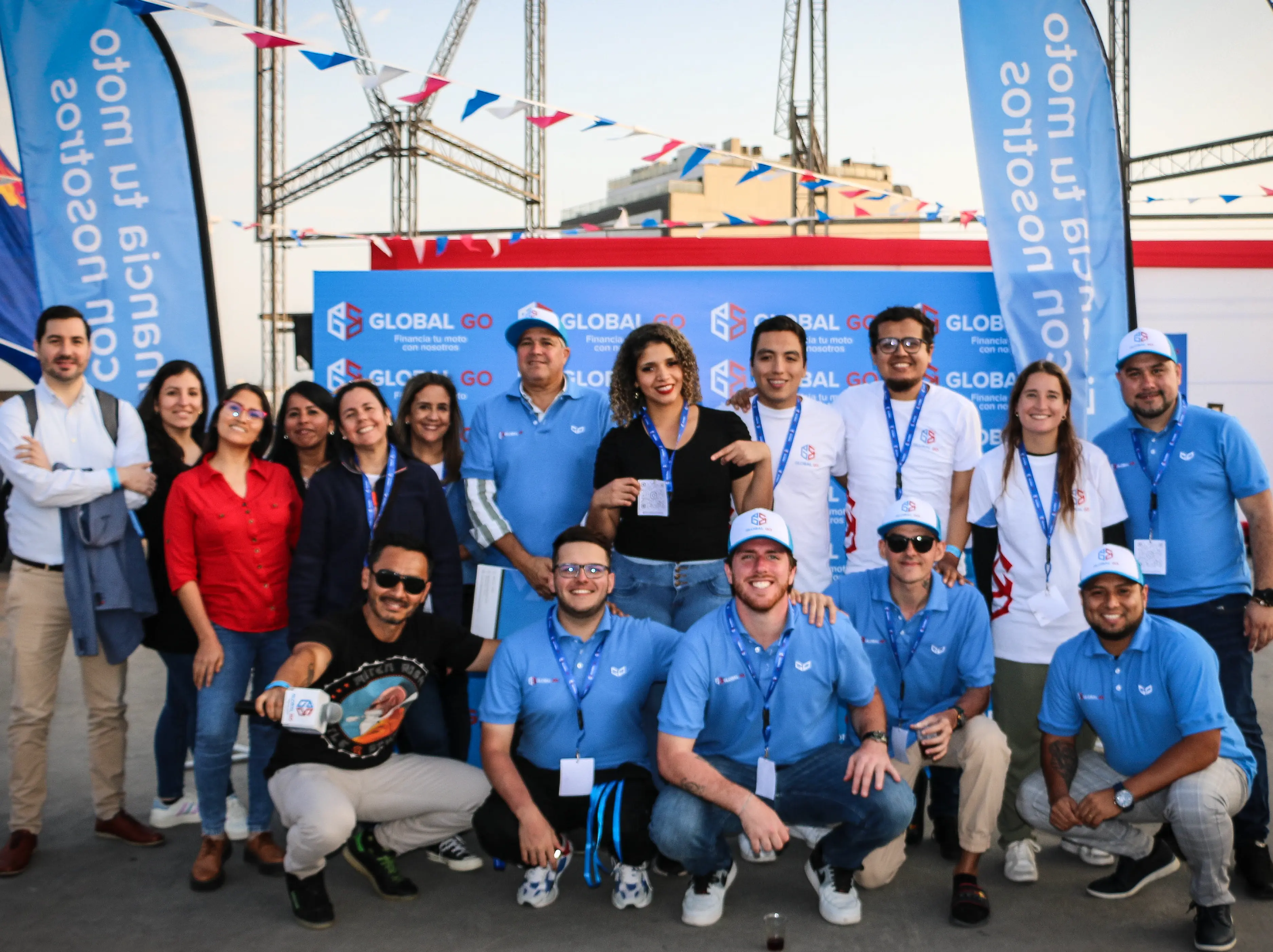 Equipo Global Go Perú - Especialistas en financiamiento de motos con más de 10 años de experiencia